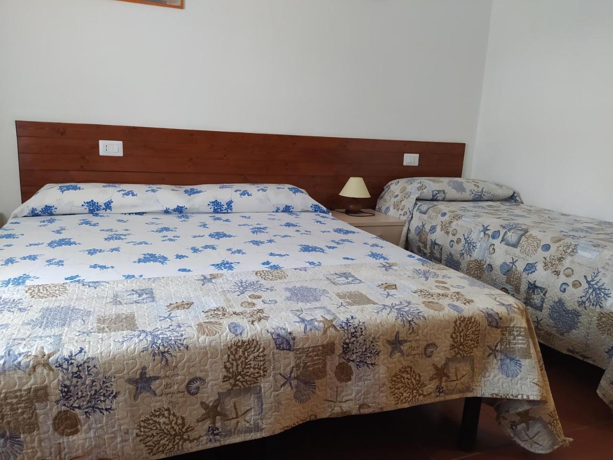 Appartamenti Gli Alberi Каполивери Екстериор снимка