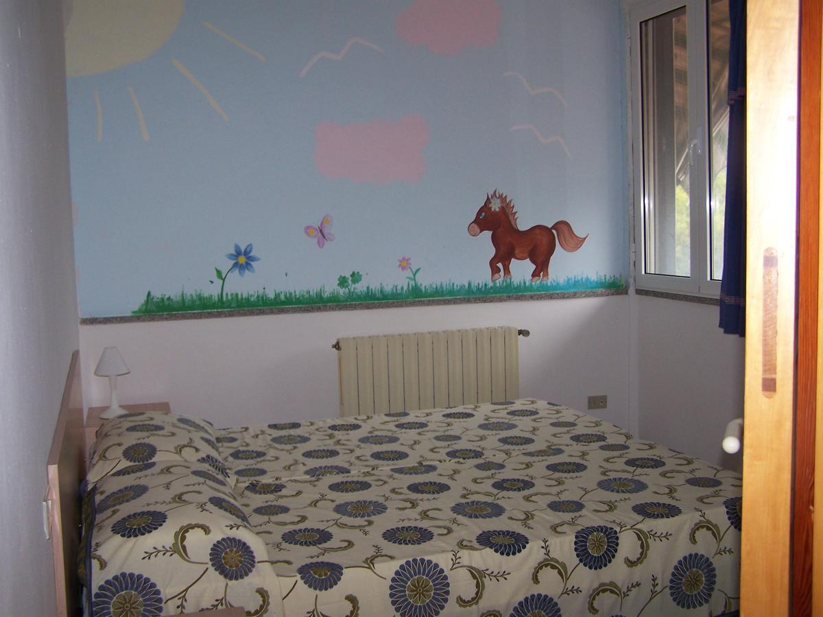Appartamenti Gli Alberi Каполивери Екстериор снимка